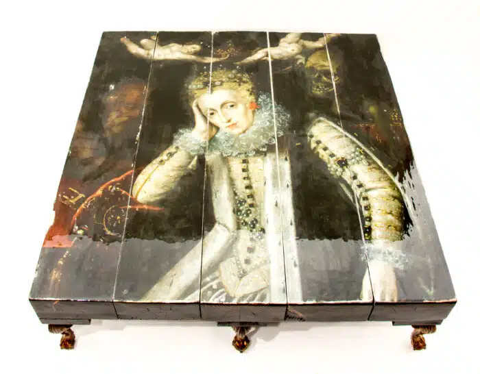 Large Queen Elizabeth Coffee Table